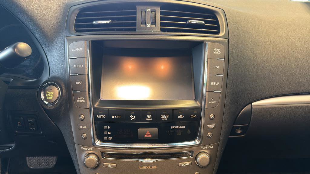 Used 2011 Lexus IS 250C w/ Luxury Pkg image 31