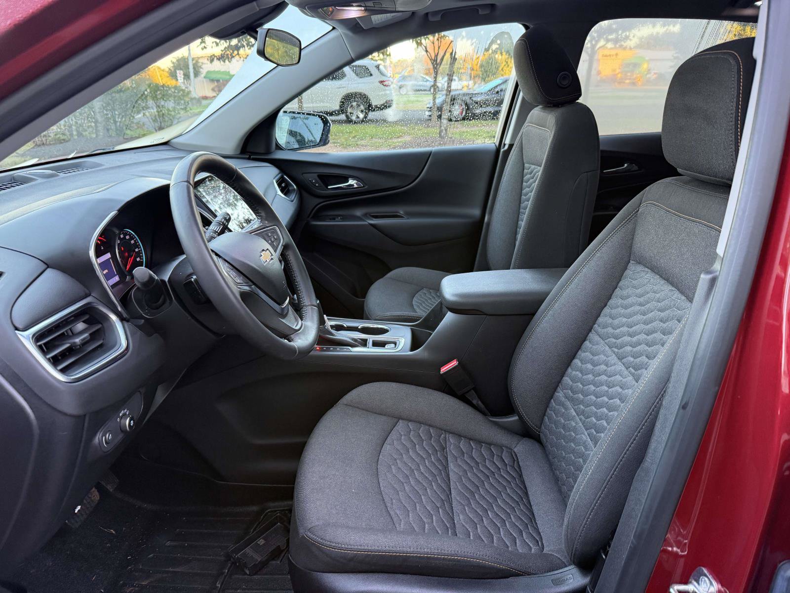 Used 2019 Chevrolet Equinox LT AWD/4WD image 13