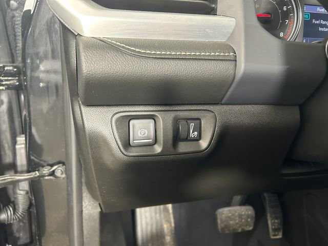 Used 2023 GMC Acadia SLT image 20