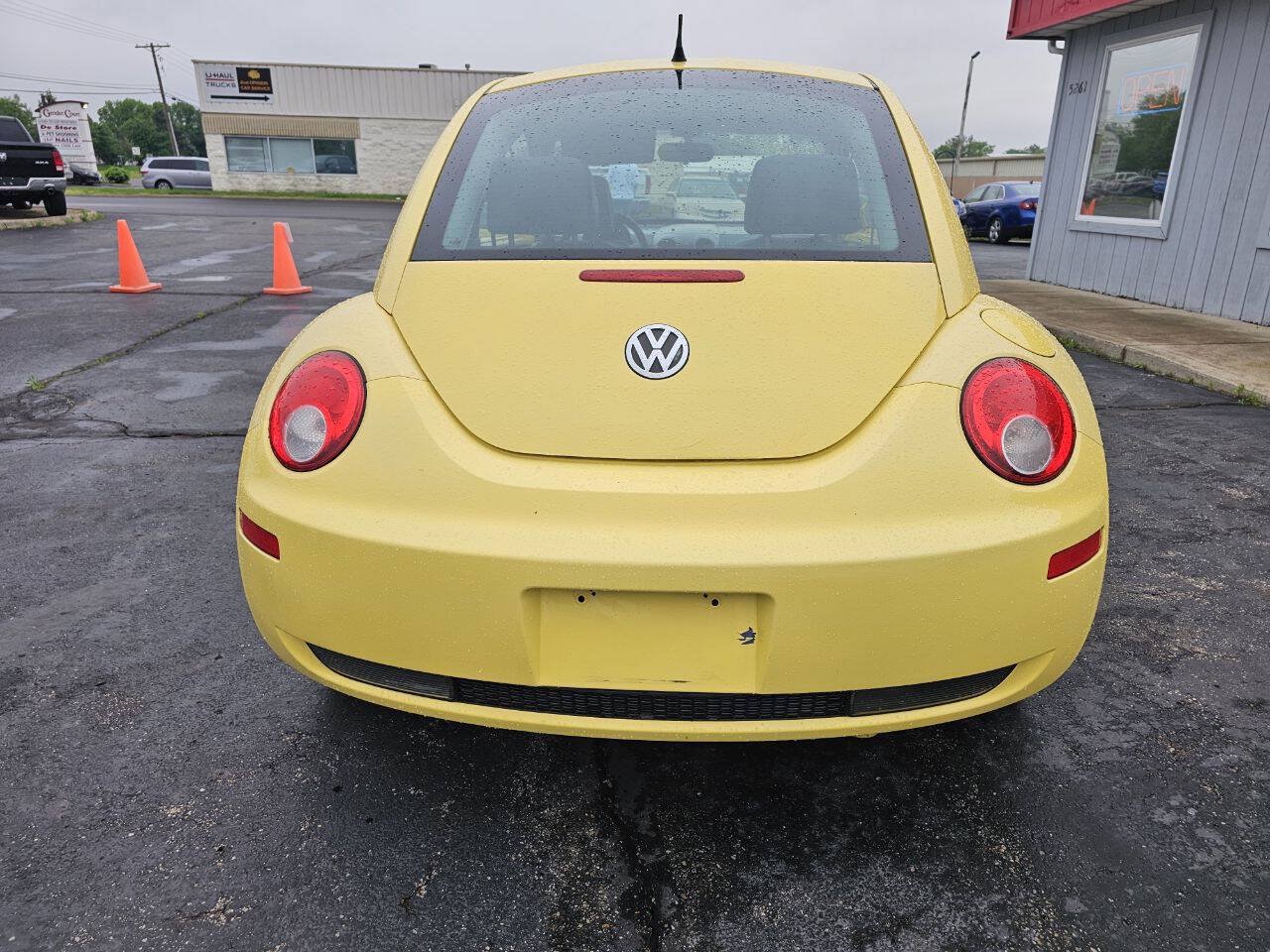 Used 2007 Volkswagen Beetle Coupe w/ Package 1 FWD image 7