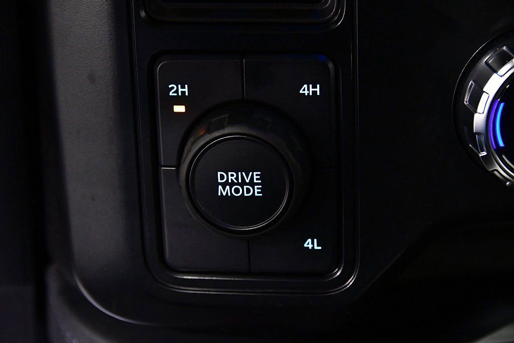 Used 2025 Ford F450 Platinum w/ FX4 Off-Road Package image 29