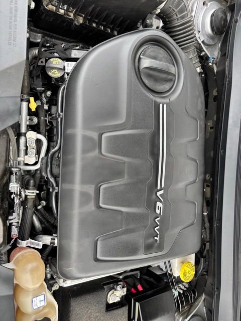 Used 2019 Jeep Cherokee Latitude w/ Cold Weather Group AWD/4WD image 26