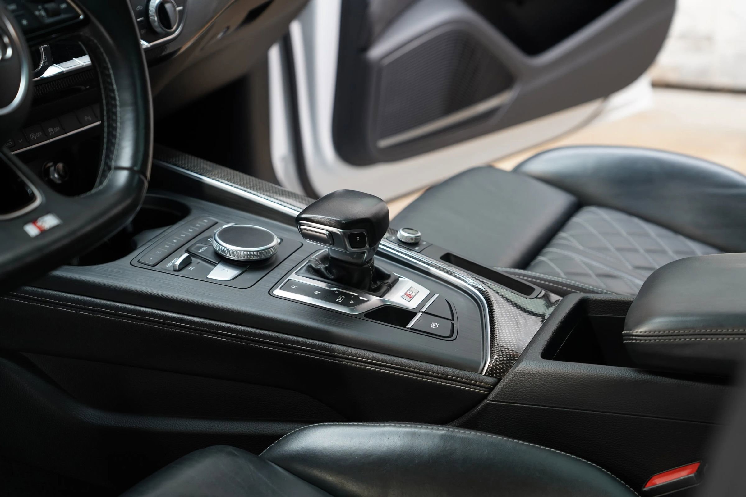 Used 2018 Audi S4 Premium Plus w/ Navigation Package image 39