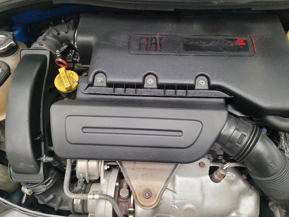 Used 2018 FIAT 500 Pop w/ Popular Equipment Package FWD image 30