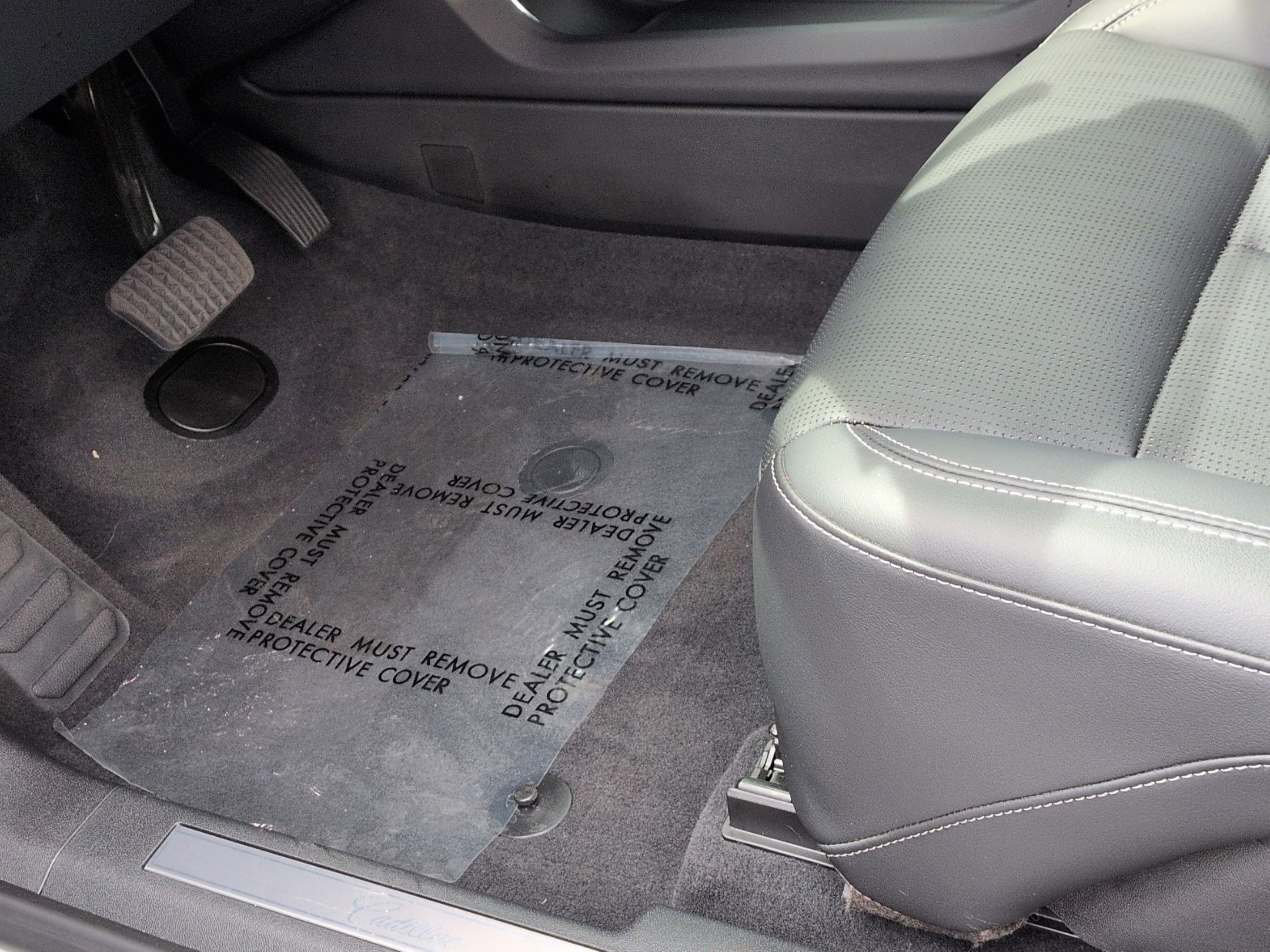 Used 2025 Cadillac Lyriq Luxury image 17