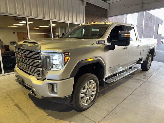Used 2020 GMC Sierra 3500 Denali w/ Denali Ultimate Package image 1