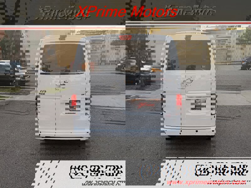 Used 2021 Nissan NV200 SV w/ Back Door Glass Package image 4