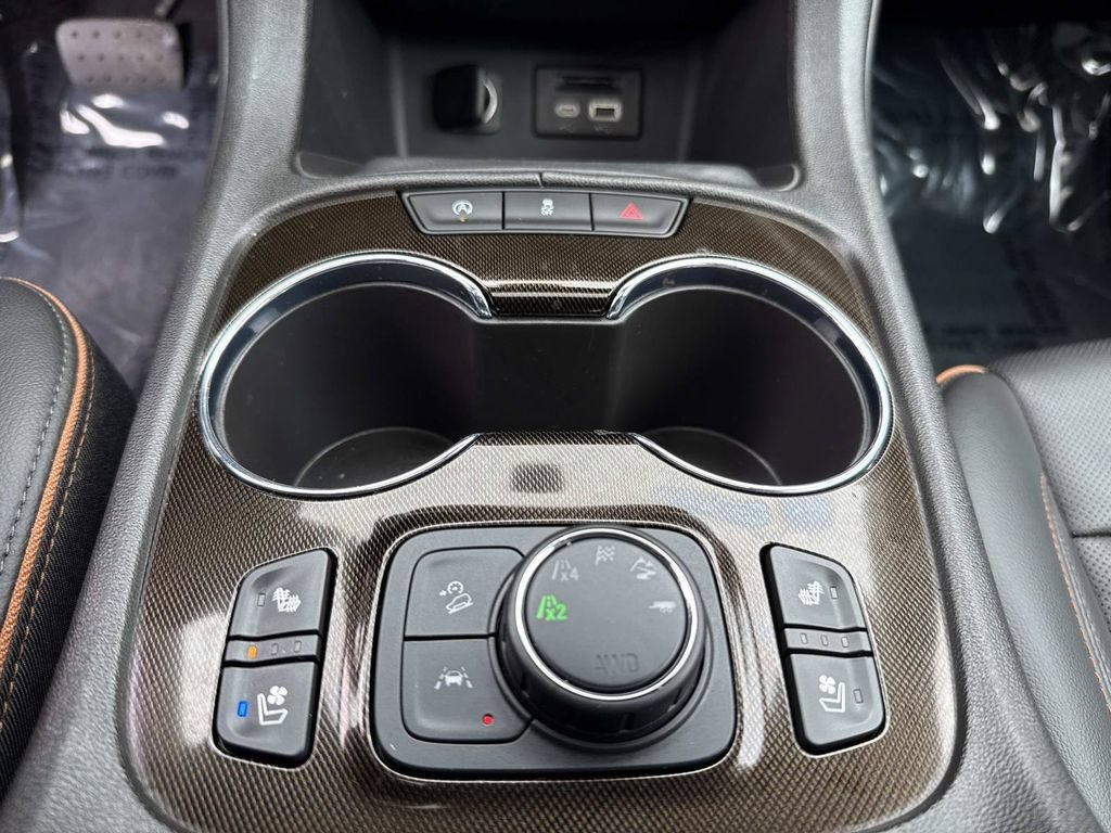 Used 2023 GMC Acadia AT4 w/ Preferred Package AWD/4WD image 35
