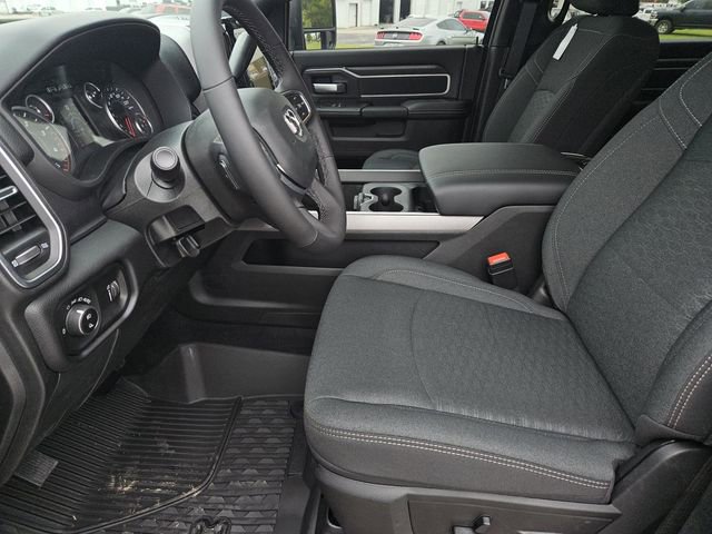 New 2026 RAM 3500 Big Horn AWD/4WD image 24