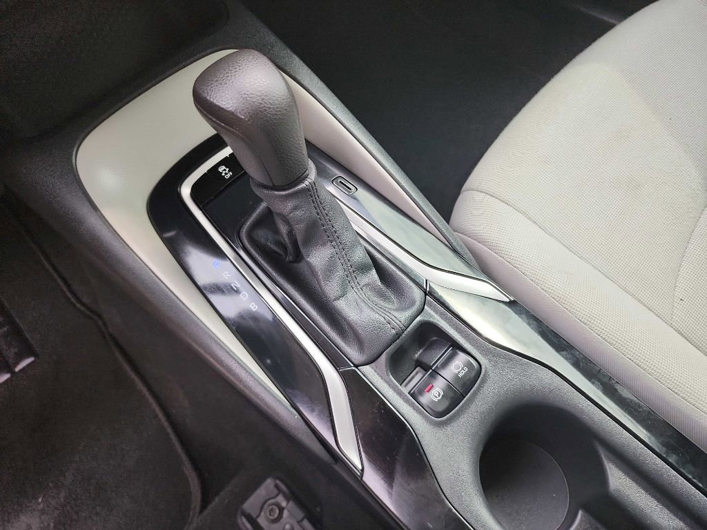 Used 2020 Toyota Corolla LE w/ LE Premium Package FWD image 20