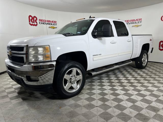 Used 2011 Chevrolet Silverado 2500 LTZ w/ LTZ Plus Package AWD/4WD image 3
