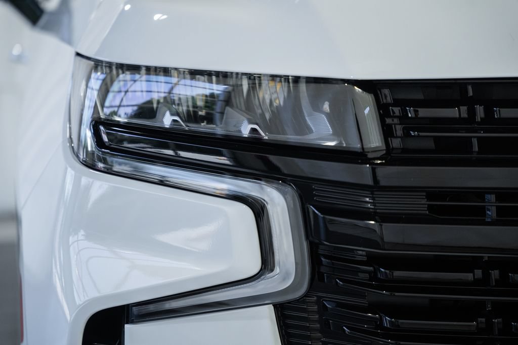 Used 2024 Chevrolet Tahoe RST w/ Luxury Package AWD/4WD image 13