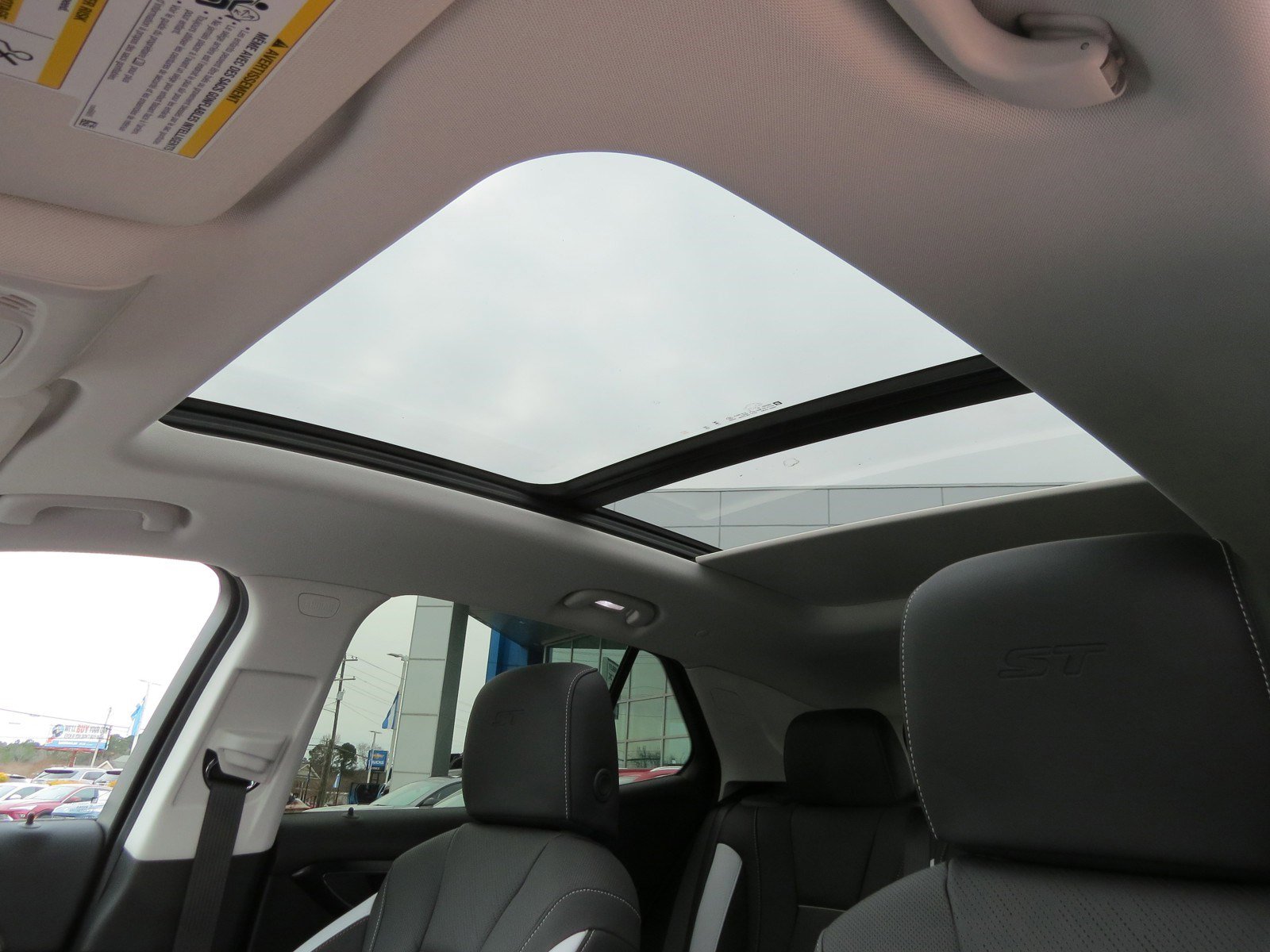 New 2025 Buick Envision Sport Touring image 27