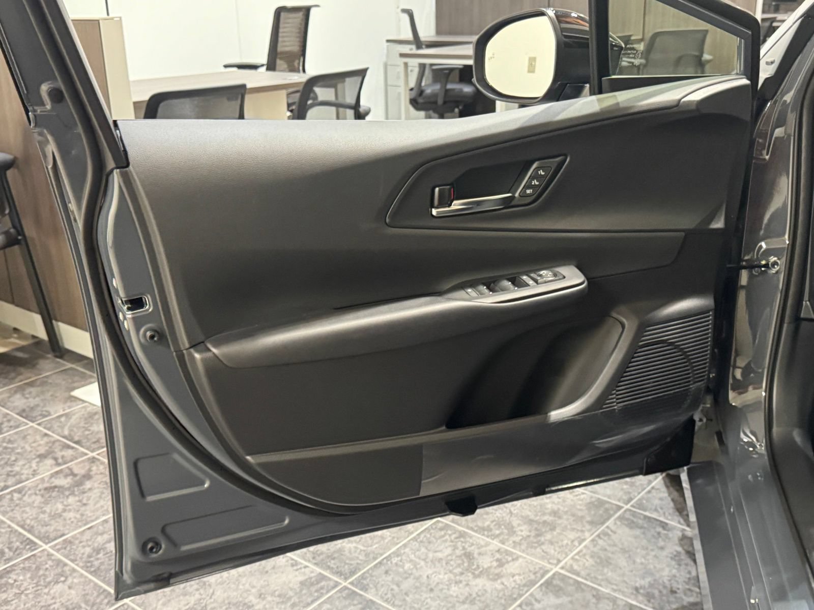 New 2026 Toyota Prius Plug-In Hybrid FWD image 14