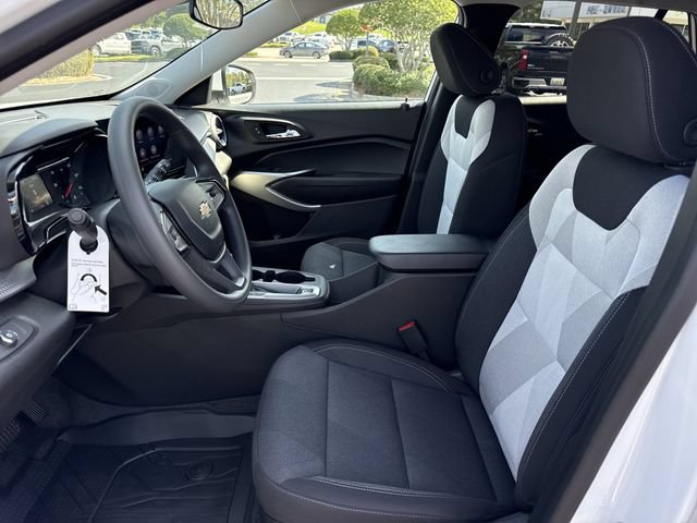 New 2026 Chevrolet Trax LS w/ LS Convenience Package FWD image 10