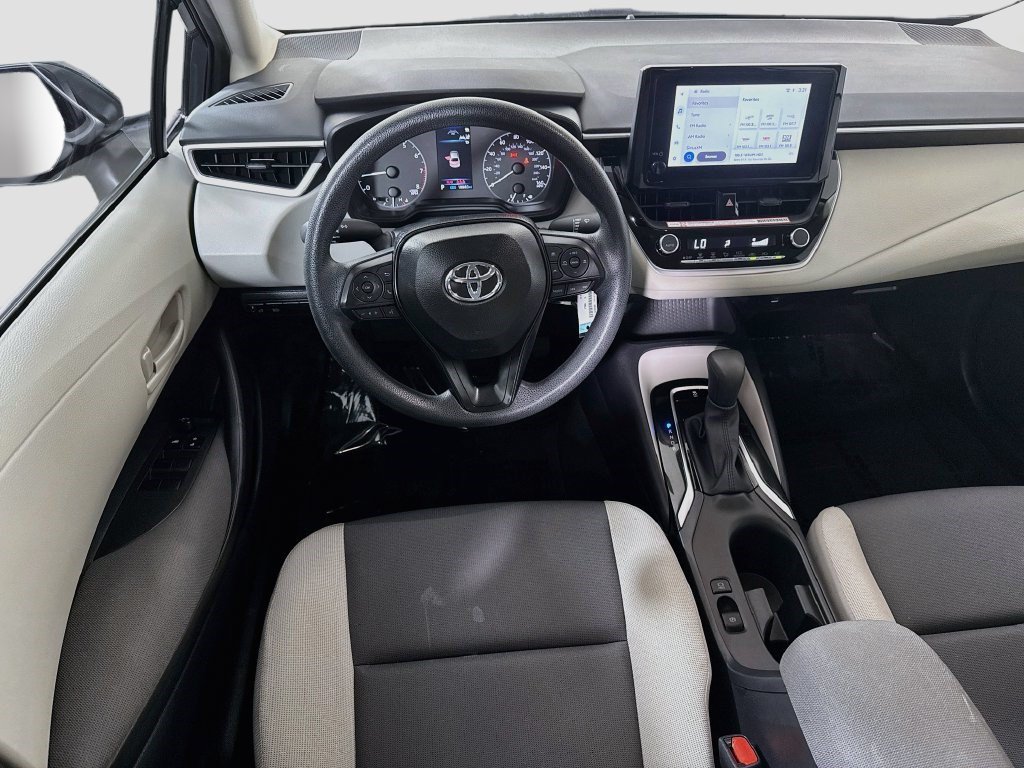 Used 2025 Toyota Corolla LE FWD image 16