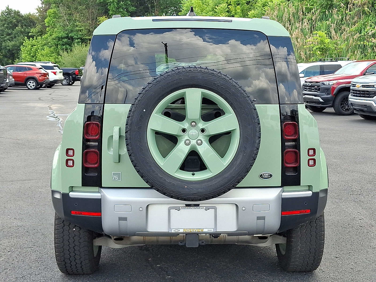 Used 2023 Land Rover Defender 110 75th Limited Edition AWD/4WD image 5