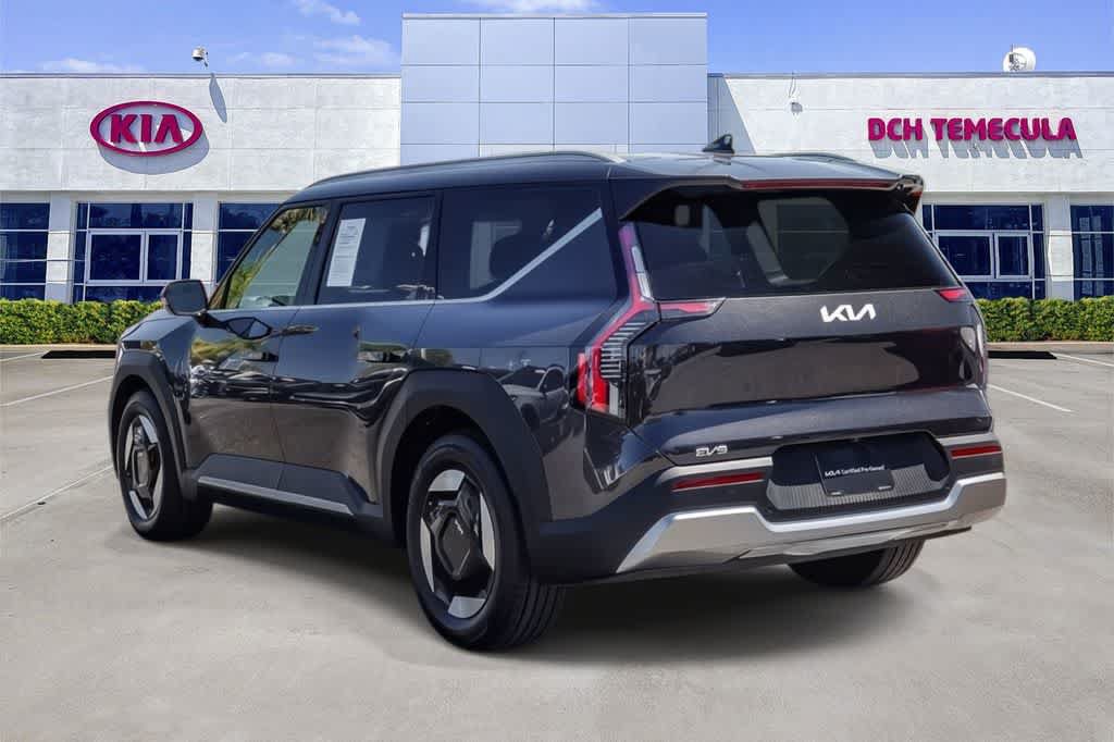 Certified 2024 Kia EV9 Wind AWD/4WD image 6