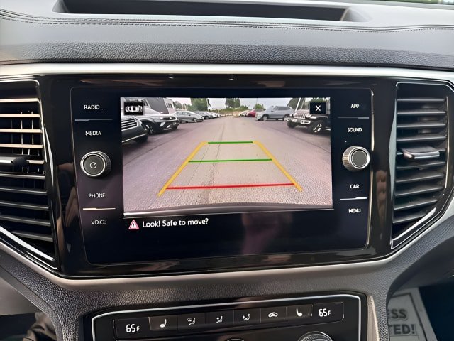 Certified 2022 Volkswagen Atlas Cross Sport SE AWD/4WD image 12