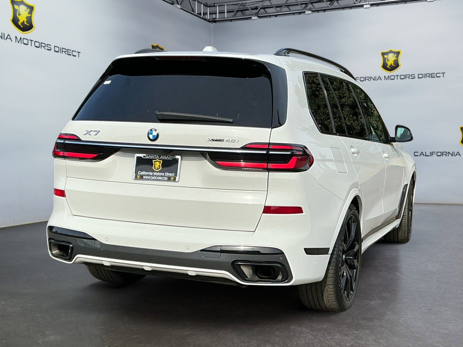 Used 2023 BMW X7 xDrive40i w/ M Sport Package image 5