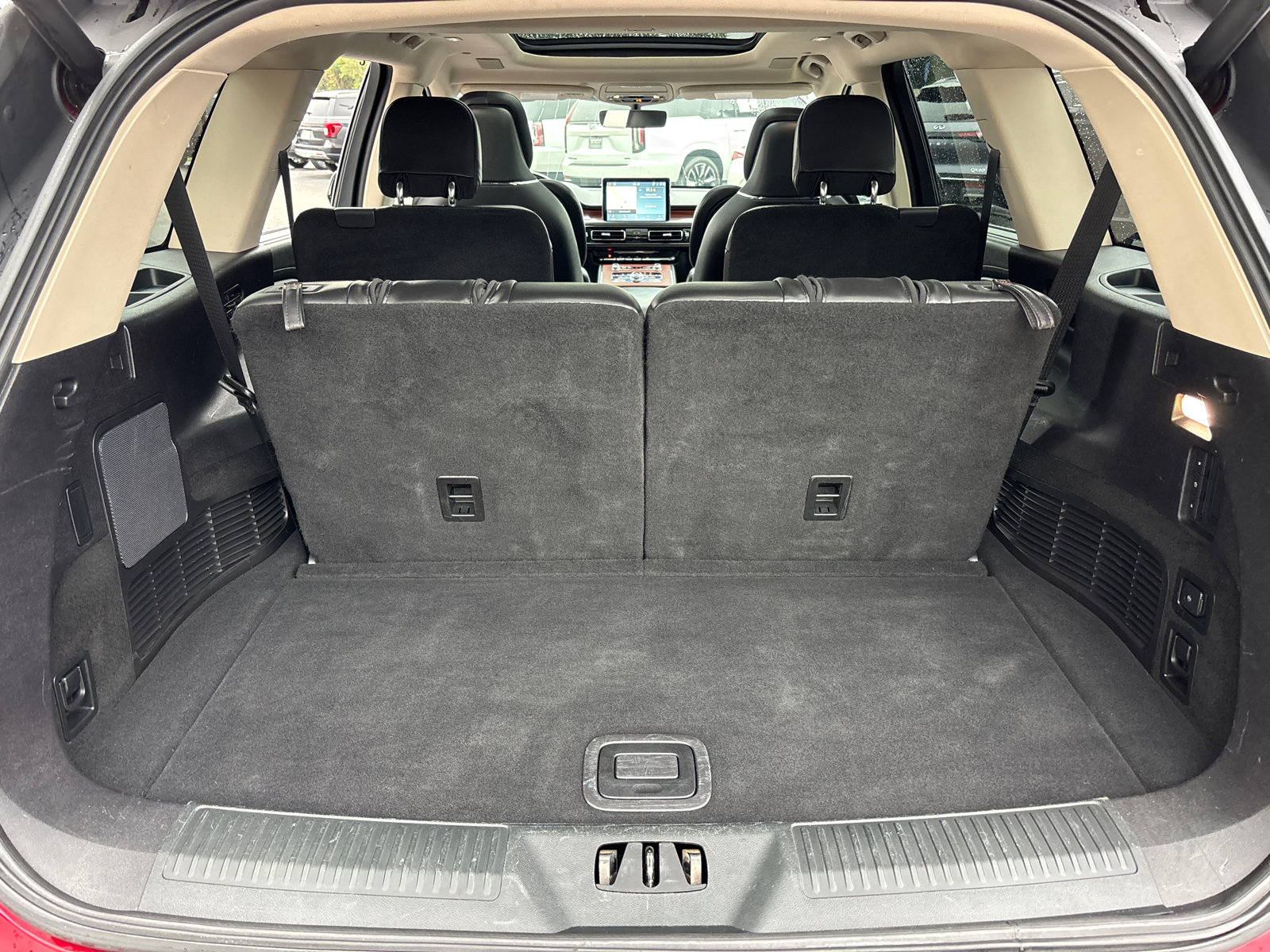 Certified 2021 Lincoln Aviator Reserve w/ Equipment Group 202A AWD/4WD image 9