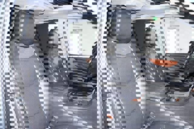 Used 2019 Cadillac Escalade ESV Premium Luxury image 22