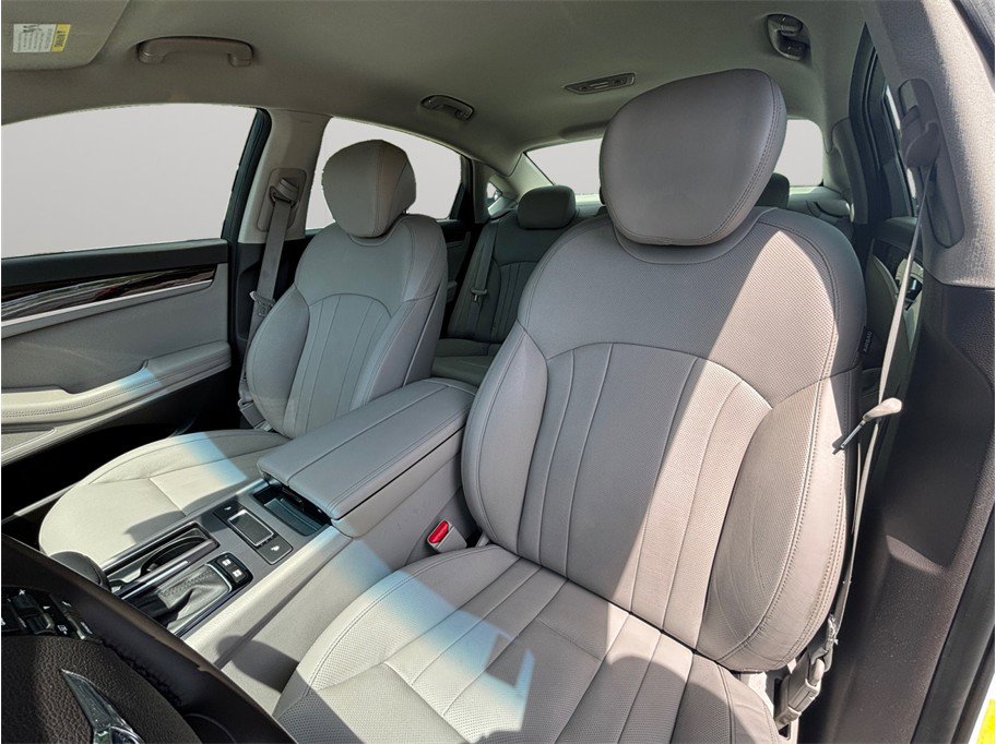 Used 2019 Genesis G80 3.8 RWD image 19