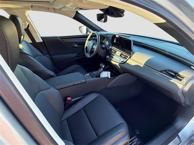 New 2025 Lexus ES 350 w/ Premium Package image 14
