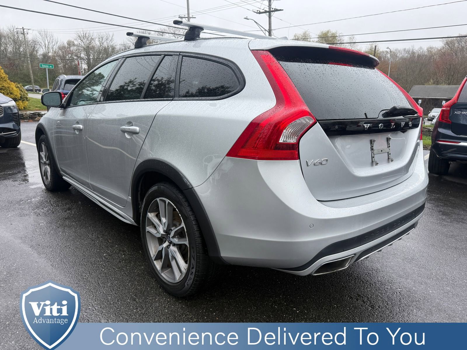 Used 2018 Volvo V60 T5 Cross Country AWD/4WD image 6