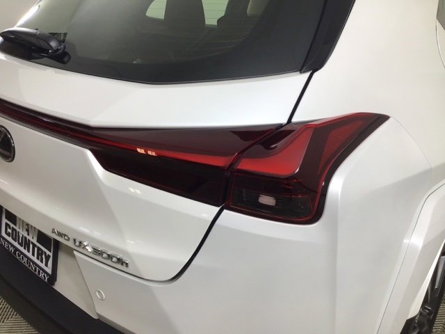 Used 2025 Lexus UX 300h 300h Premium image 25