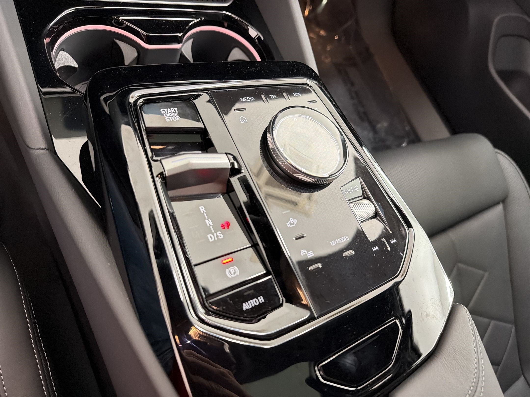New 2027 BMW 530i RWD image 17