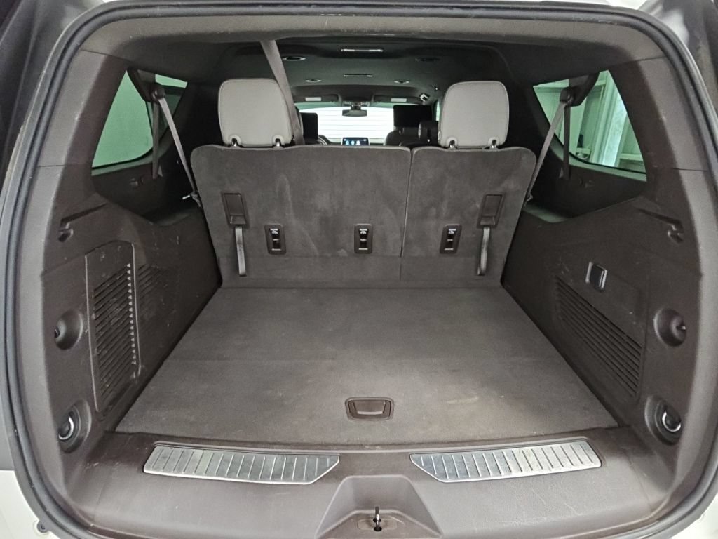 Used 2021 Chevrolet Suburban Z71 w/ Rear Media and Nav Package AWD/4WD image 37