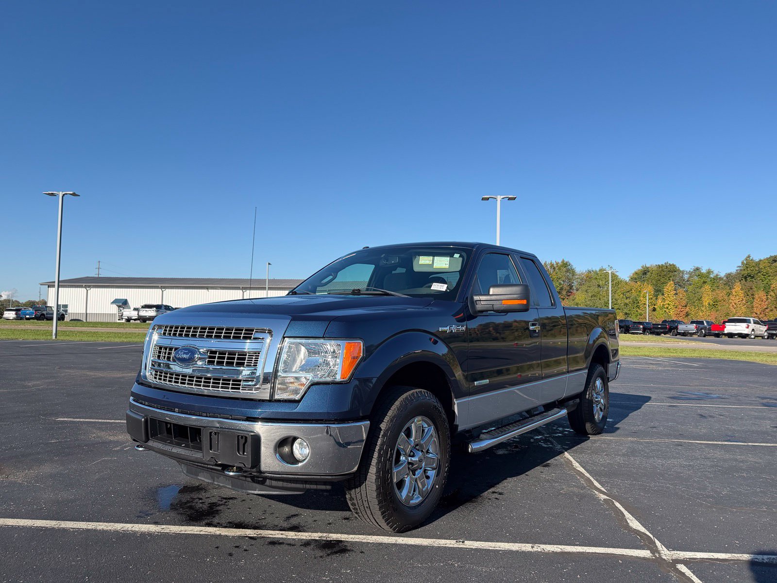Used 2014 Ford F150 XLT w/ Equipment Group 302A Luxury AWD/4WD image 2