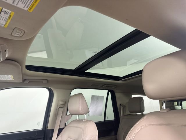 Used 2024 Ford Expedition Max Limited AWD/4WD image 34