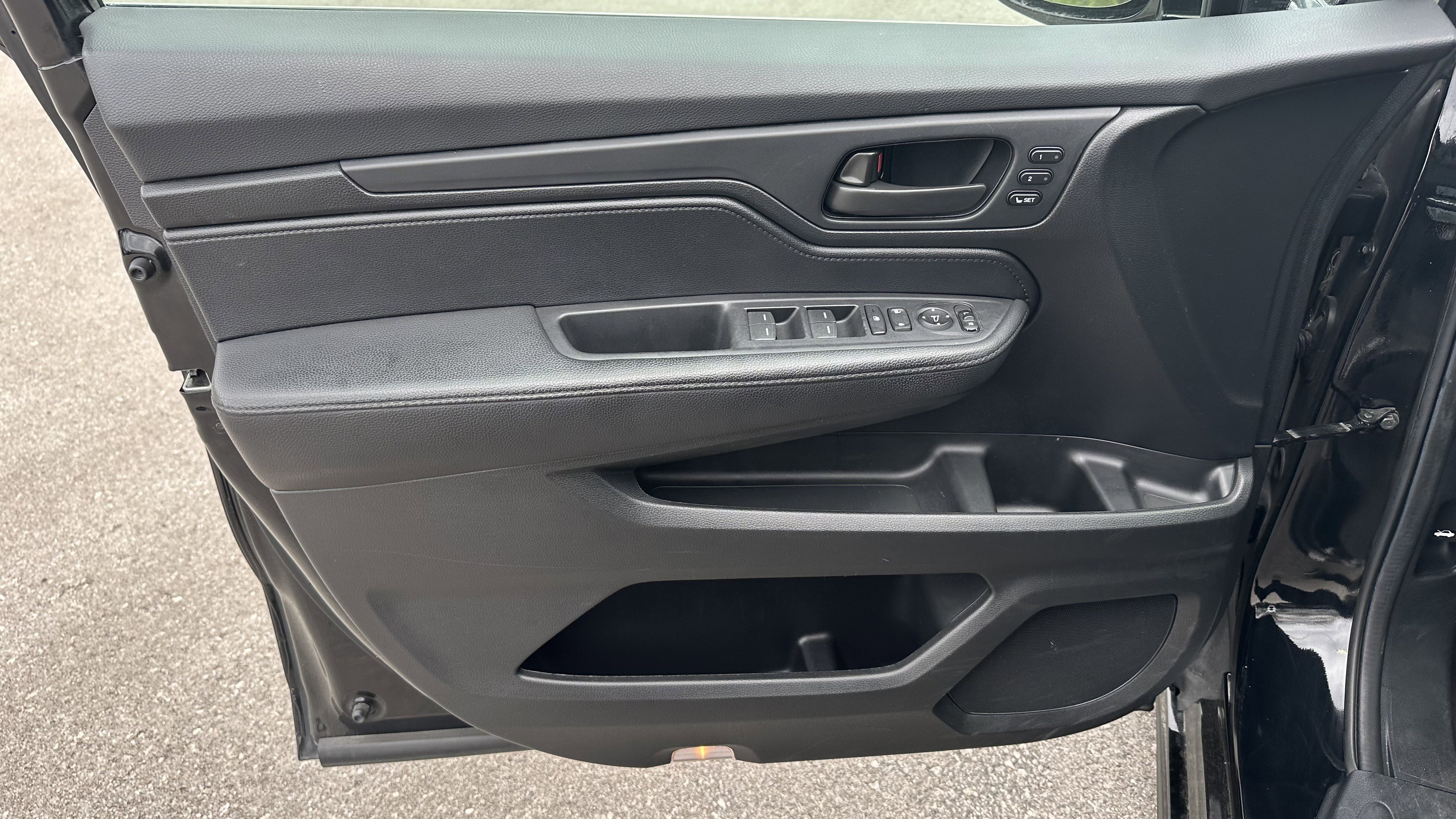 Used 2024 Honda Odyssey Sport image 16