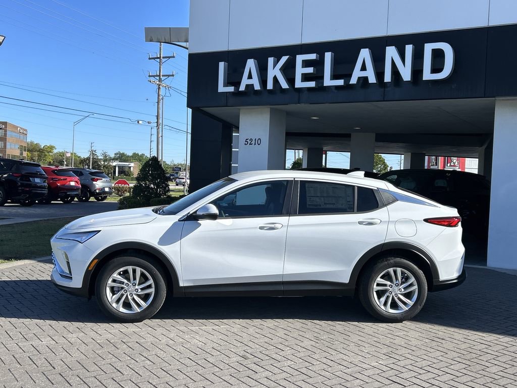 New 2026 Buick Envista Preferred image 2