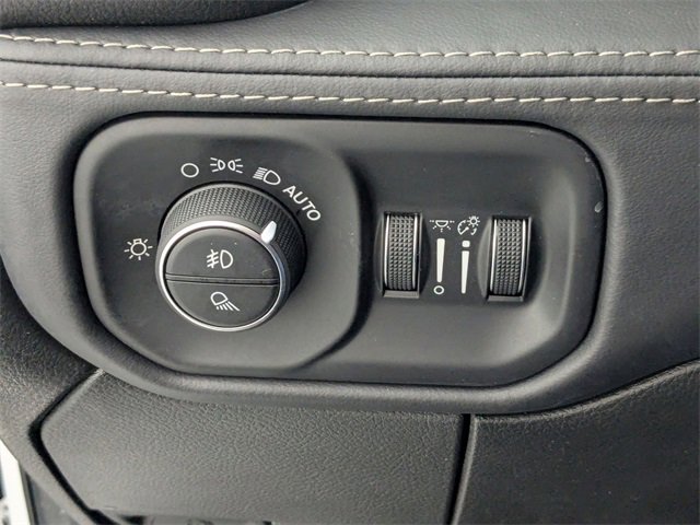 Used 2025 RAM 3500 Limited image 16