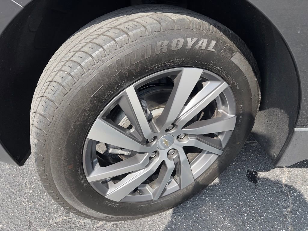 Used 2024 Chevrolet Equinox Premier FWD image 38