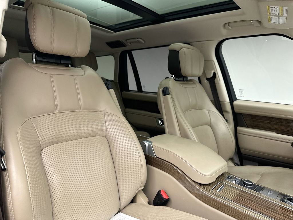 Used 2019 Land Rover Range Rover Long Wheelbase Supercharged image 6