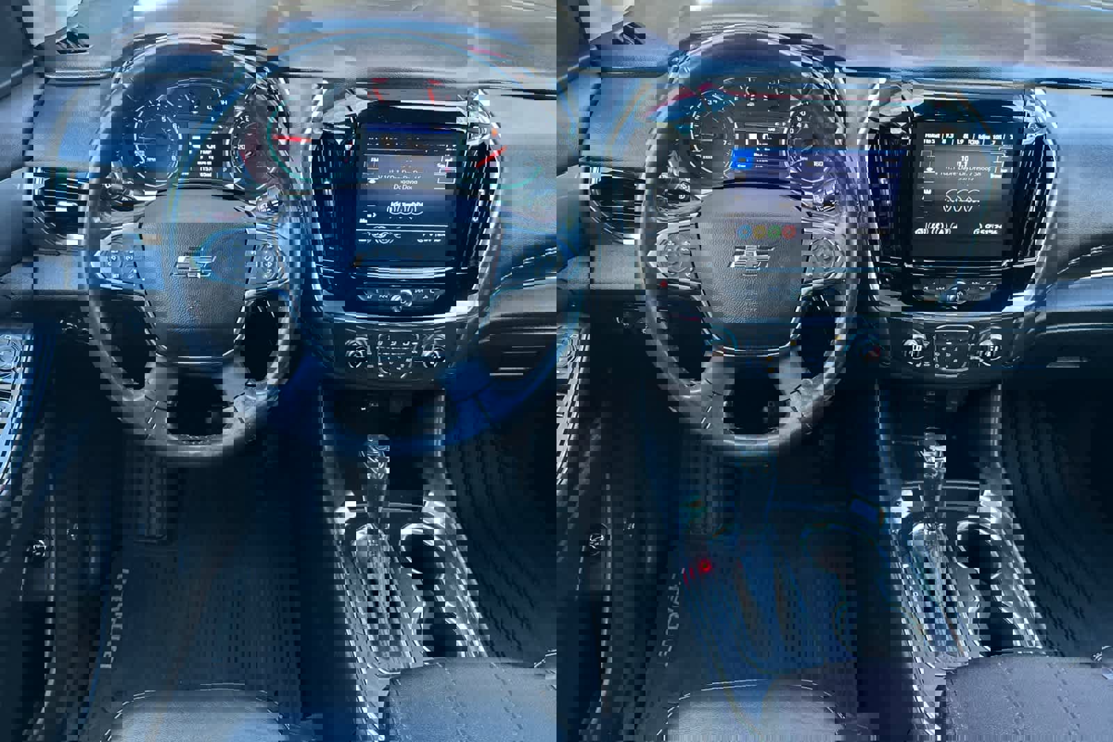 Used 2020 Chevrolet Traverse RS image 15