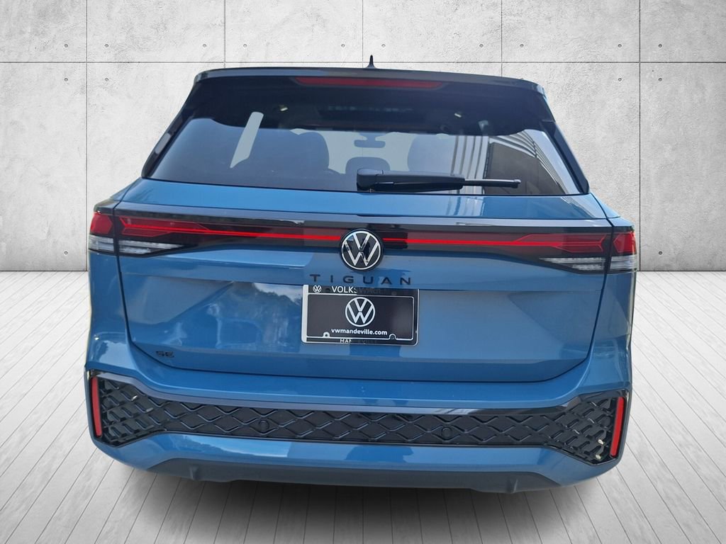 New 2026 Volkswagen Tiguan SE R-Line image 4