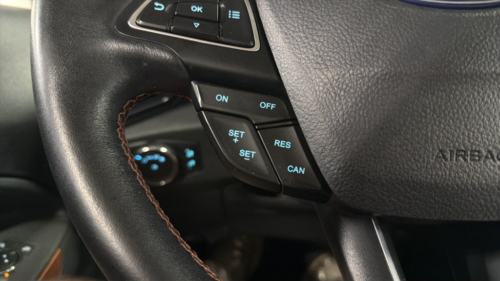 Used 2018 Ford EcoSport SES w/ SES Cold Weather Package AWD/4WD image 25