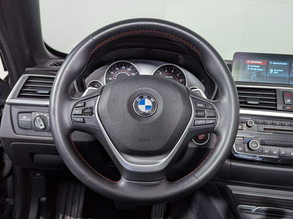 Used 2018 BMW 430i Convertible image 23