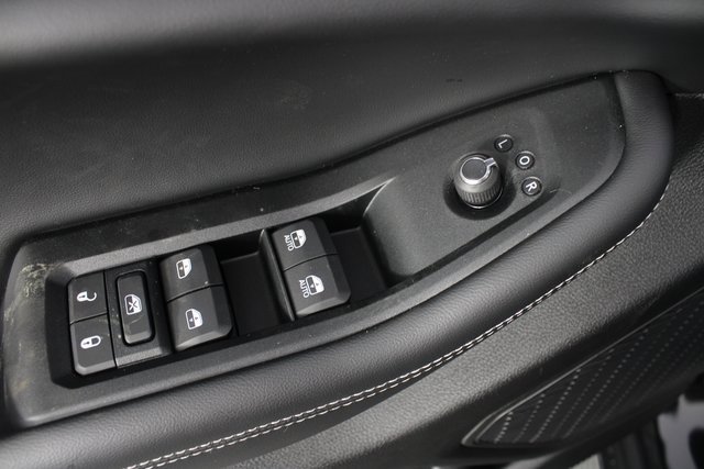 New 2025 Jeep Grand Cherokee Limited w/ Luxury Tech Group II image 18