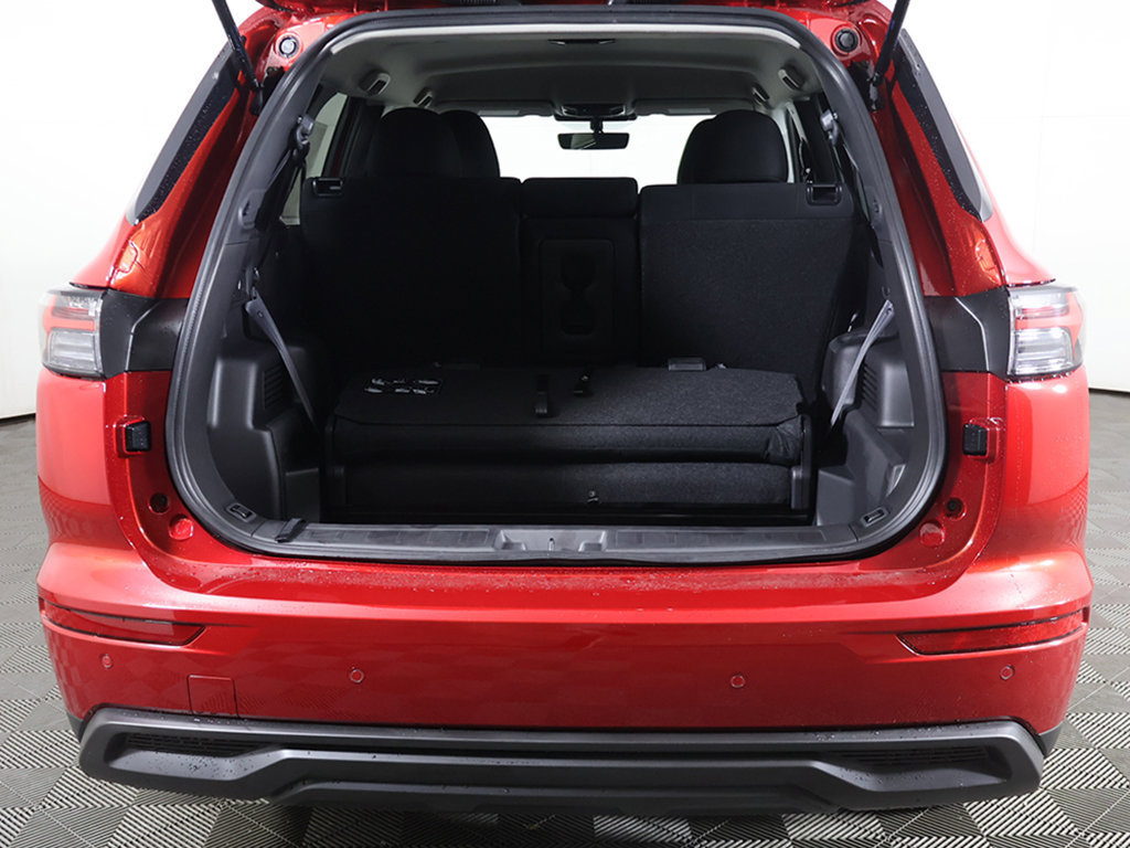 New 2026 Mitsubishi Outlander ES AWD/4WD image 17