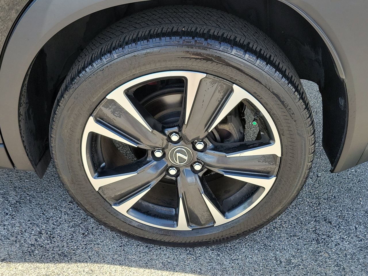 Used 2021 Lexus UX 200 image 9