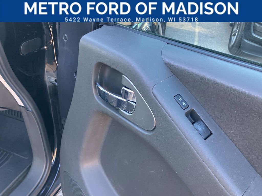 Used 2013 Nissan Frontier PRO-4X image 43