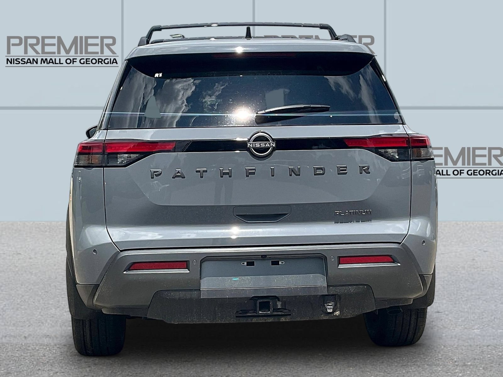 New 2026 Nissan Pathfinder Platinum w/ Accent Package FWD image 4