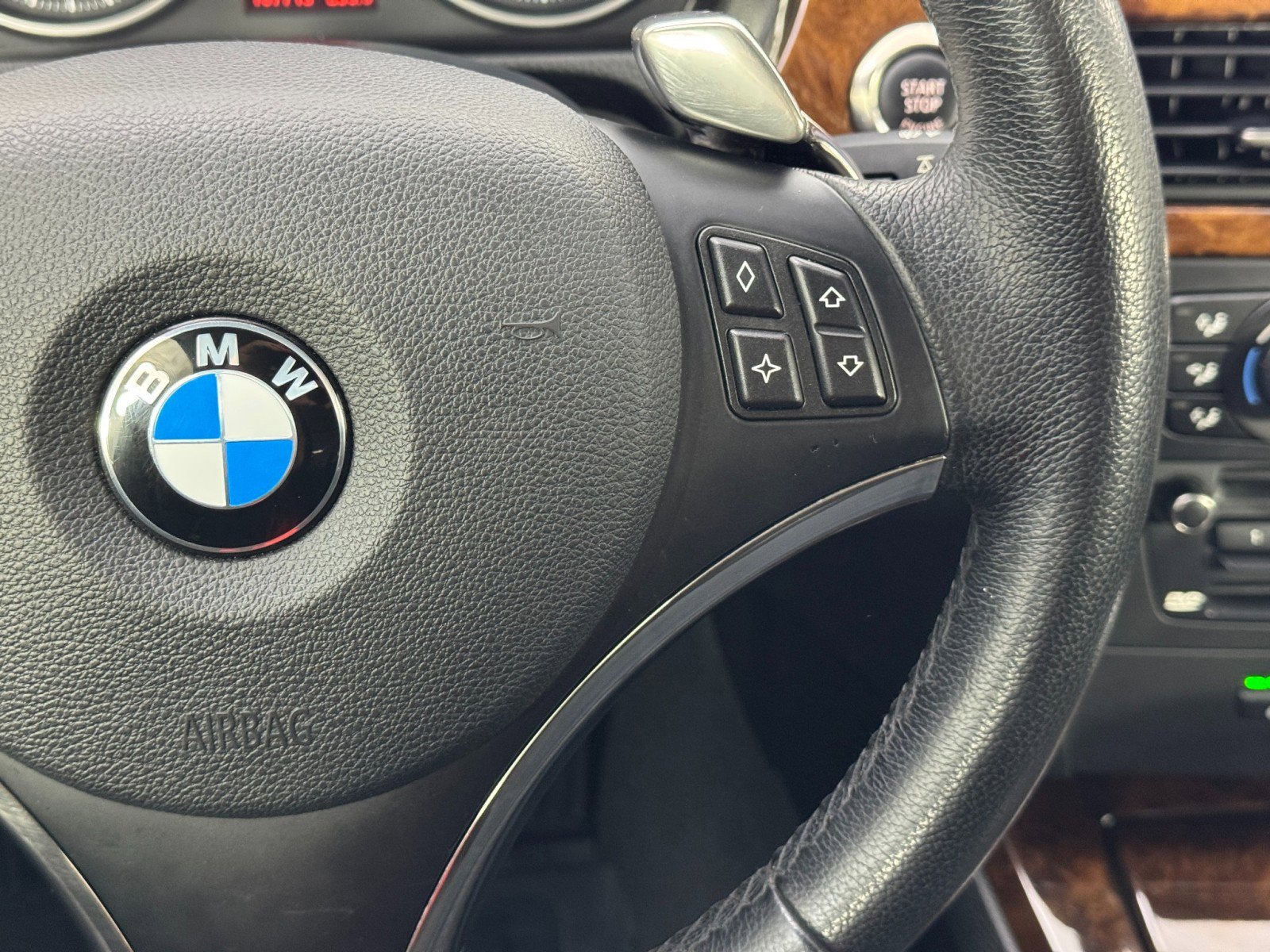Used 2008 BMW 335i Coupe image 21