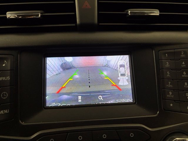 Used 2017 Ford Fusion SE FWD image 21